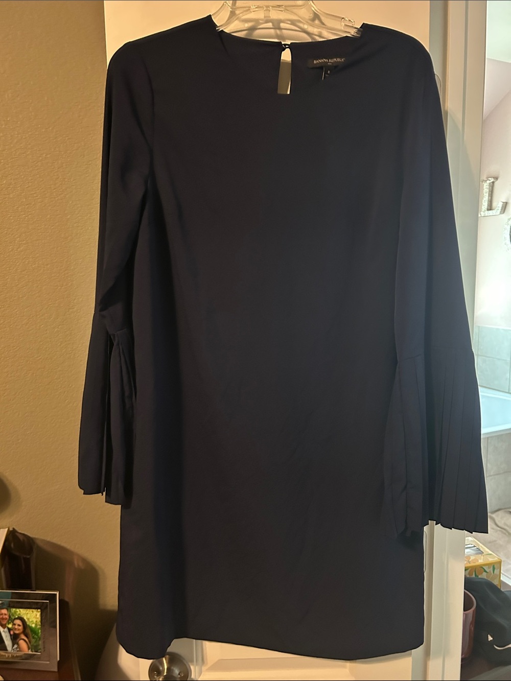Banana Republic Navy Long-Sleeve Dress Pleated Cuff 8